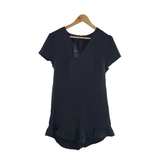 Bebe Shorts Romper Womens Size 12 One piece Short Sleeve V-Neck Ruffle Black NWT - Picture 1 of 9